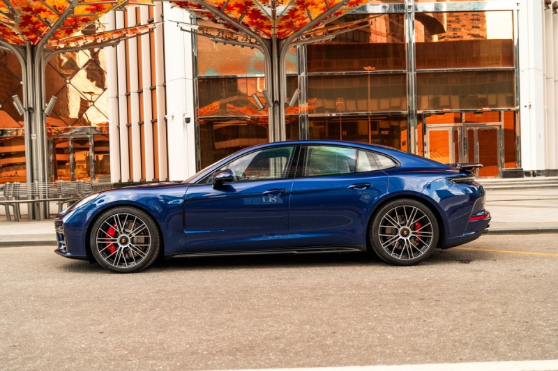 Porsche Panamera GTS - 2025