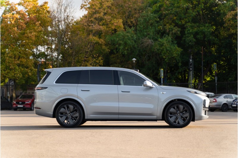 Li Auto L9 I рестайлинг — 2025