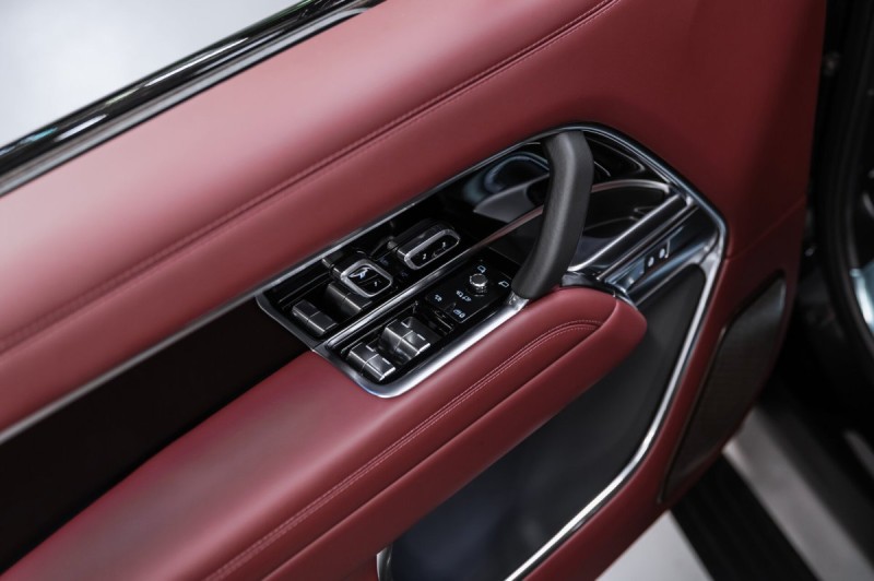 Land Rover Range Rover Autobiography - 2026