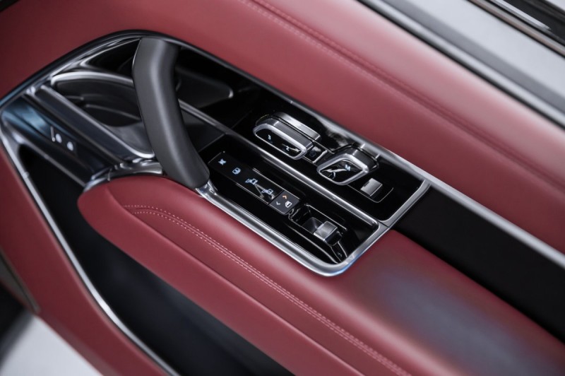 Land Rover Range Rover Autobiography - 2026