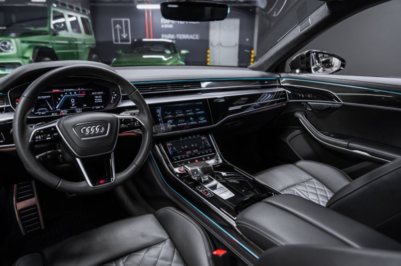Audi S8 D5 рестайлинг — 2024