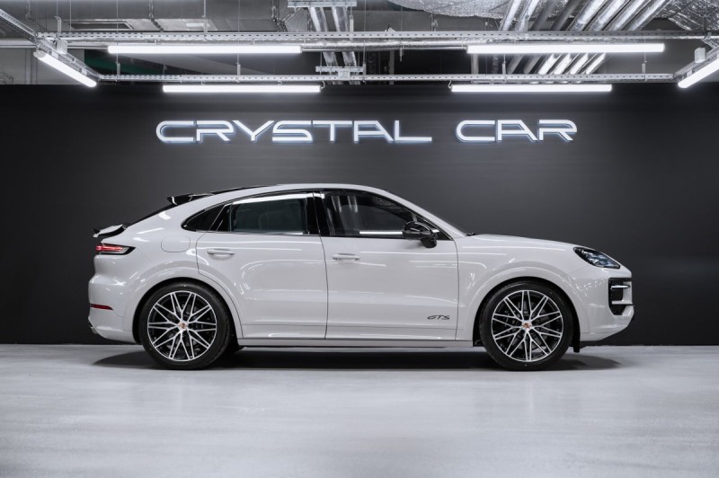 2026 Porsche Cayenne GTS Coupé