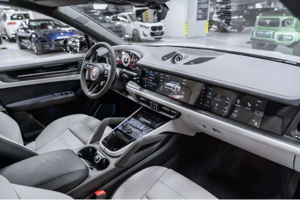 2026 Porsche Cayenne GTS Coupé