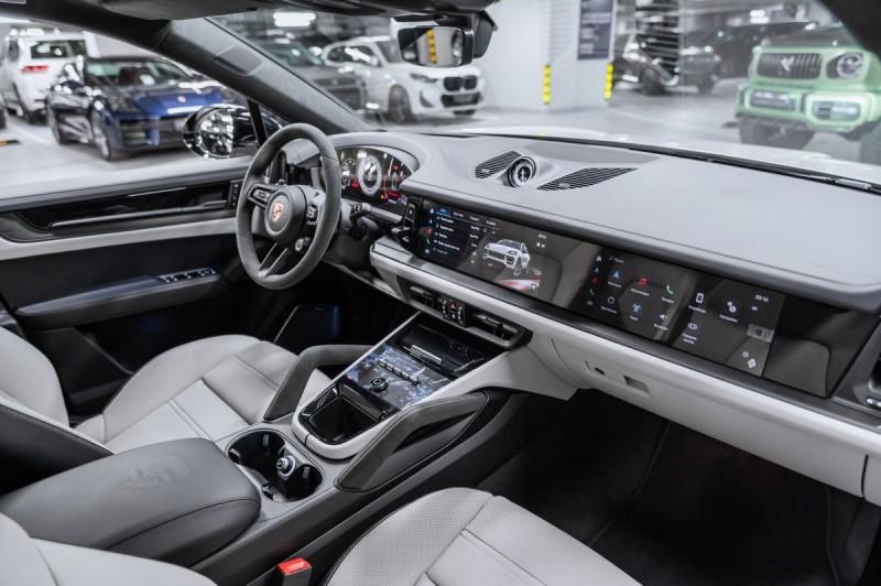 2026 Porsche Cayenne GTS Coupé