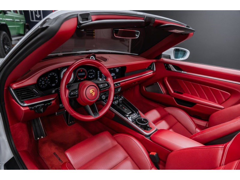Porsche 911 Turbo S 2020