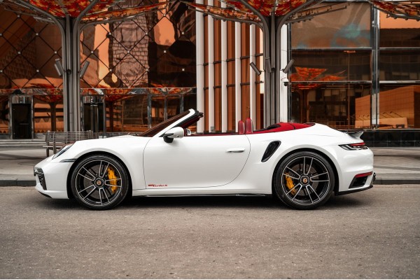 Porsche 911 Turbo S 2020