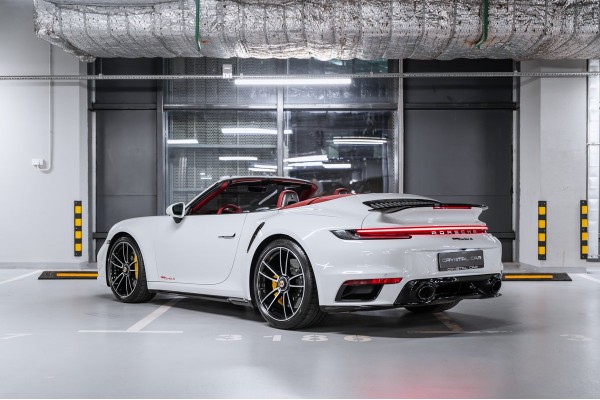 Porsche 911 Turbo S 2020