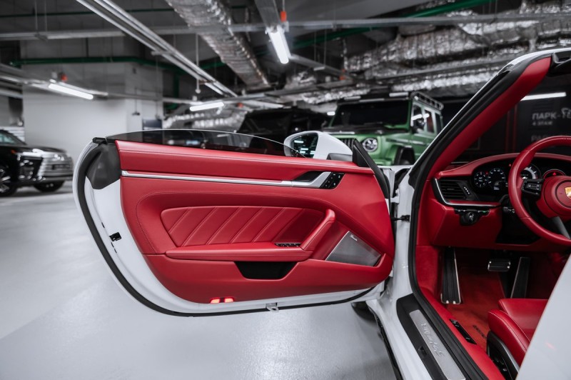 Porsche 911 Turbo S 2020