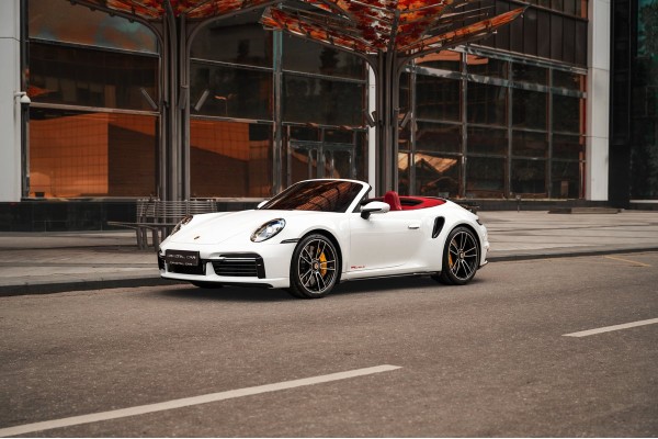Porsche 911 Turbo S 2020