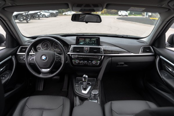 BMW 3 серия F30/F31 рестайлинг (2015—2020) Luxury Line - 2017