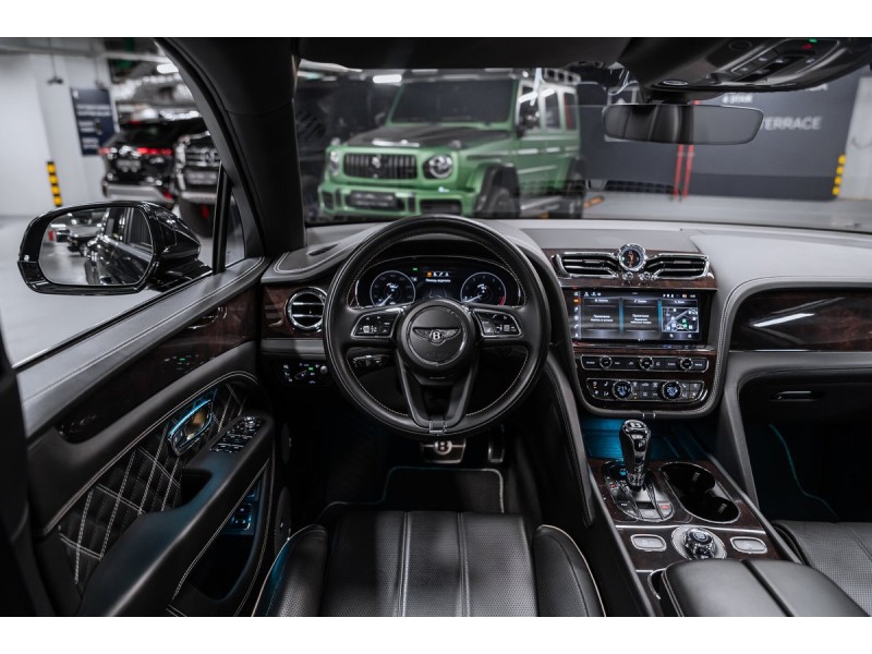Bentley Bentayga  2021