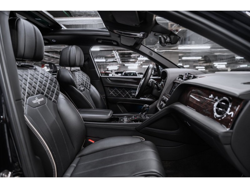 Bentley Bentayga  2021