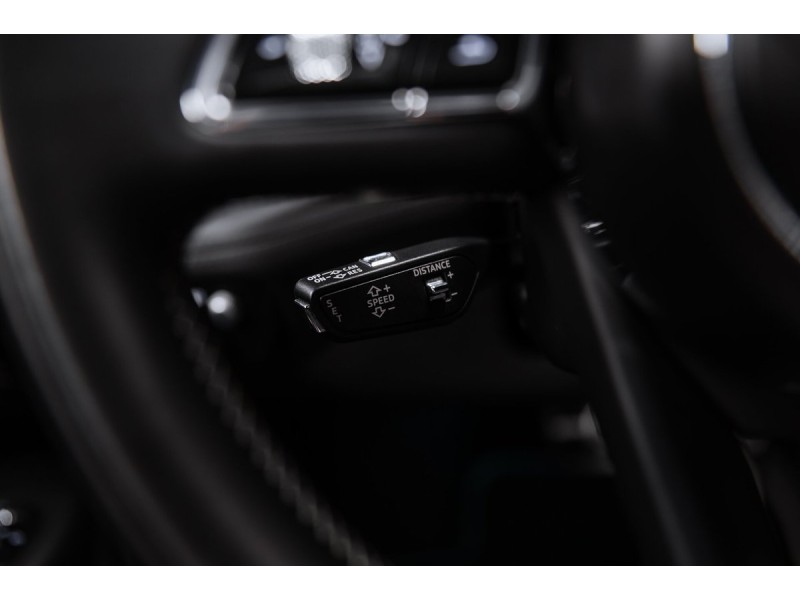 Bentley Bentayga  2021