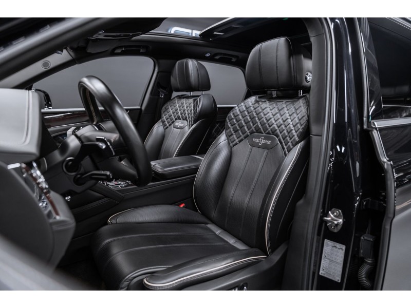 Bentley Bentayga  2021