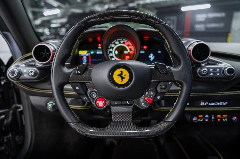 Ferrari F8 Individual 2021