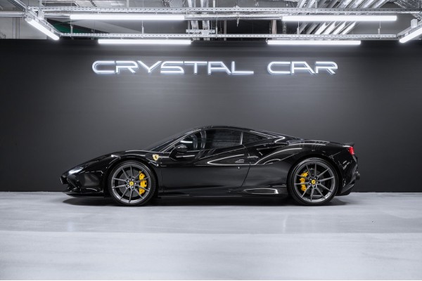 Ferrari F8 Individual 2021