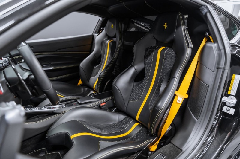 Ferrari F8 Individual 2021