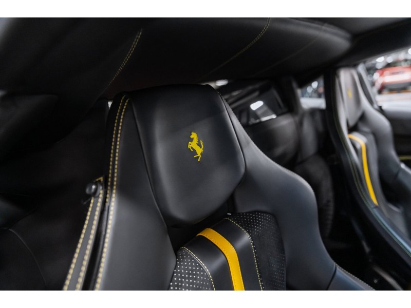 Ferrari F8 Individual 2021