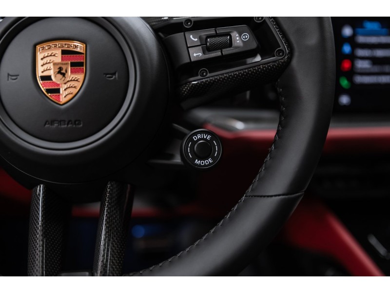 Porsche Cayenne GTS Coupé 2025