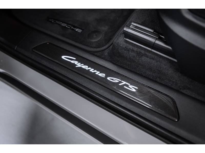 Porsche Cayenne GTS Coupé 2025