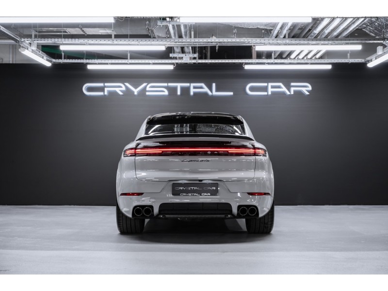 Porsche Cayenne GTS Coupé 2025