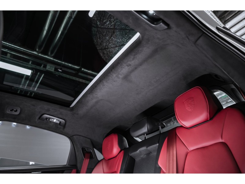 Porsche Cayenne GTS Coupé 2025