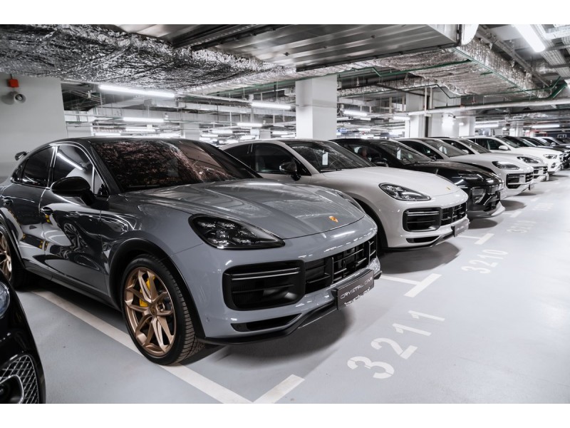 Porsche Cayenne GTS Coupé 2025
