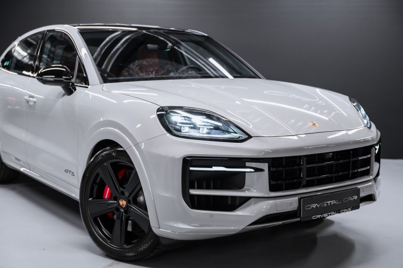 Porsche Cayenne GTS Coupé 2025