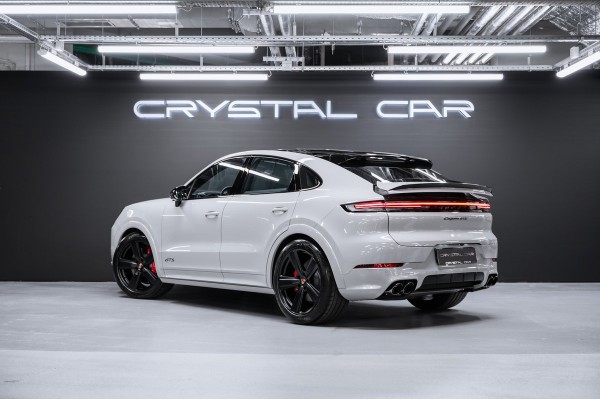 Porsche Cayenne GTS Coupé 2025