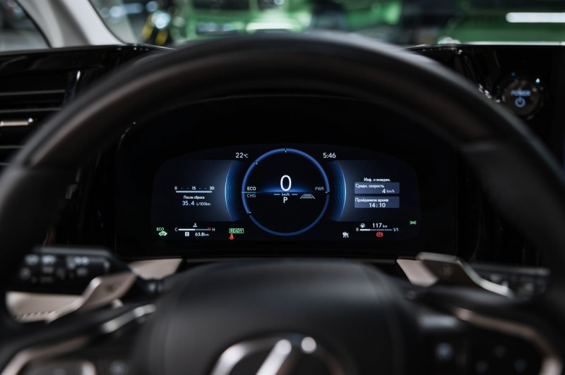 Lexus LM 350h - 2026