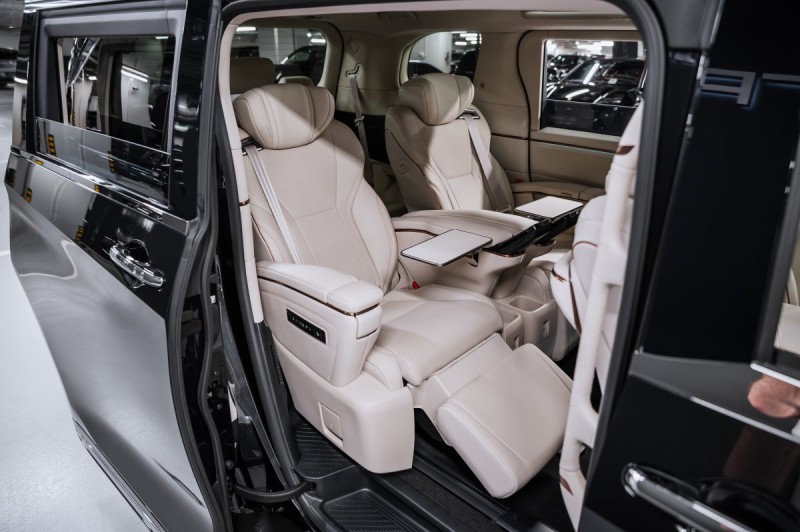 Lexus LM 350h - 2026