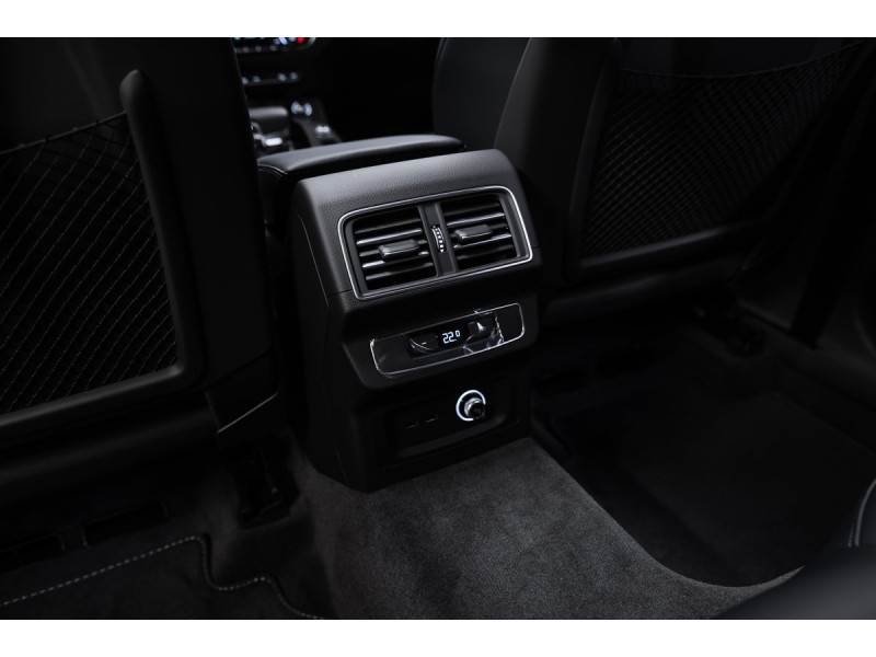 Audi Q5 45 TFSI quattro Luxury Dynamic 2025