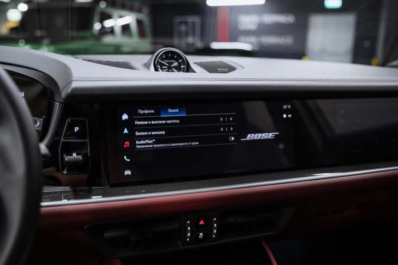 Porsche Cayenne Coupe Base - 2025