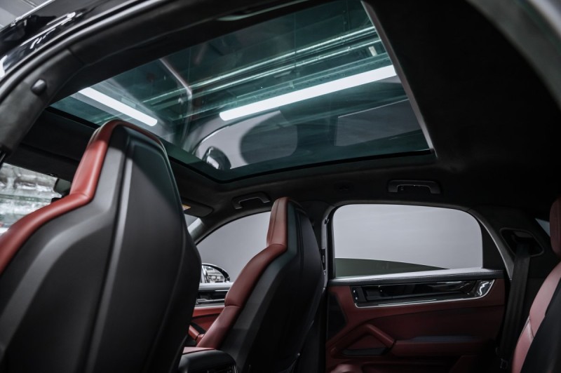 Porsche Cayenne Coupe Base - 2025