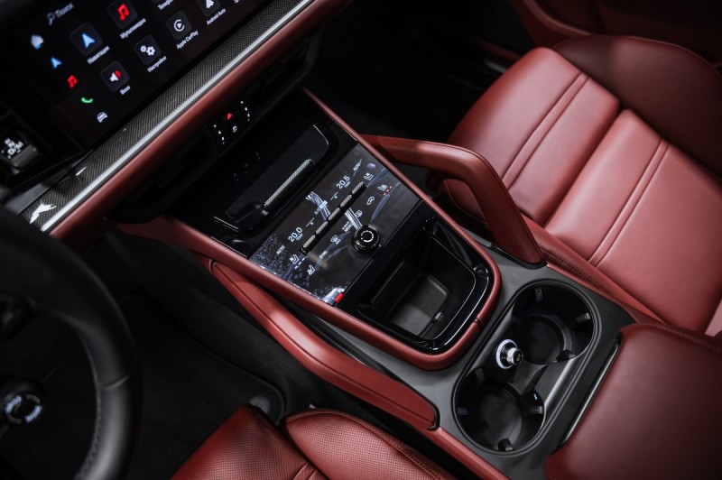 Porsche Cayenne Coupe Base - 2025