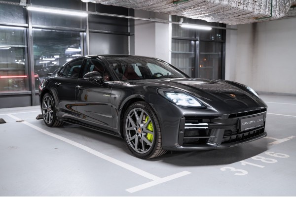 Porsche Panamera Panamera 4 E-Hybrid 2025