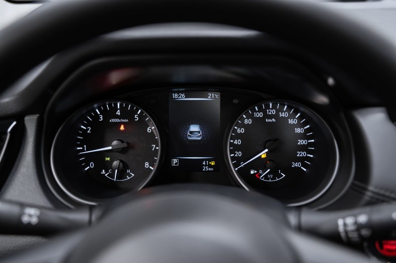 Nissan Qashqai Leading 2025