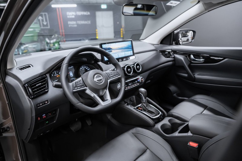 Nissan Qashqai Leading 2025
