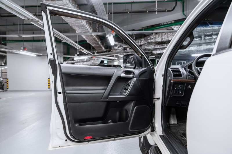 Toyota Land Cruiser Prado Престиж 2020