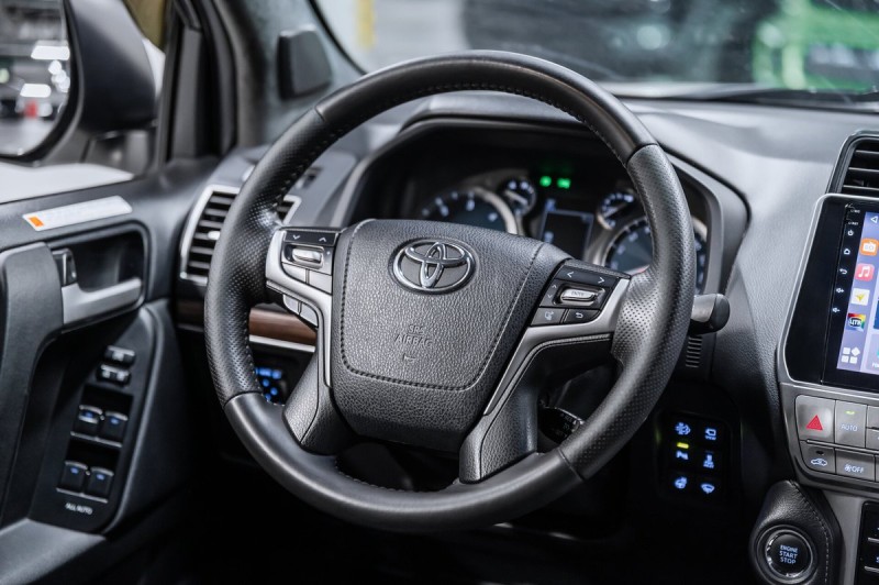 Toyota Land Cruiser Prado Престиж 2020