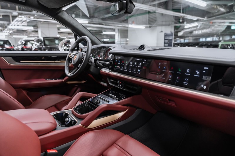 Porsche Cayenne GTS 2025