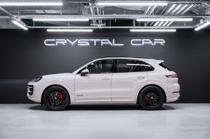 Porsche Cayenne GTS 2025