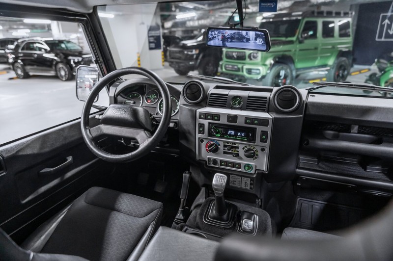Land Rover Defender SE 2008