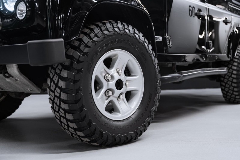 Land Rover Defender SE 2008