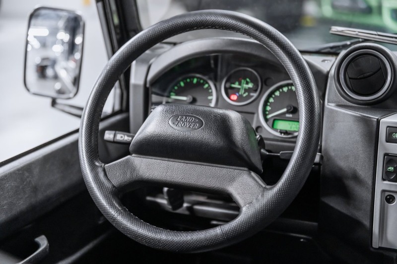 Land Rover Defender SE 2008