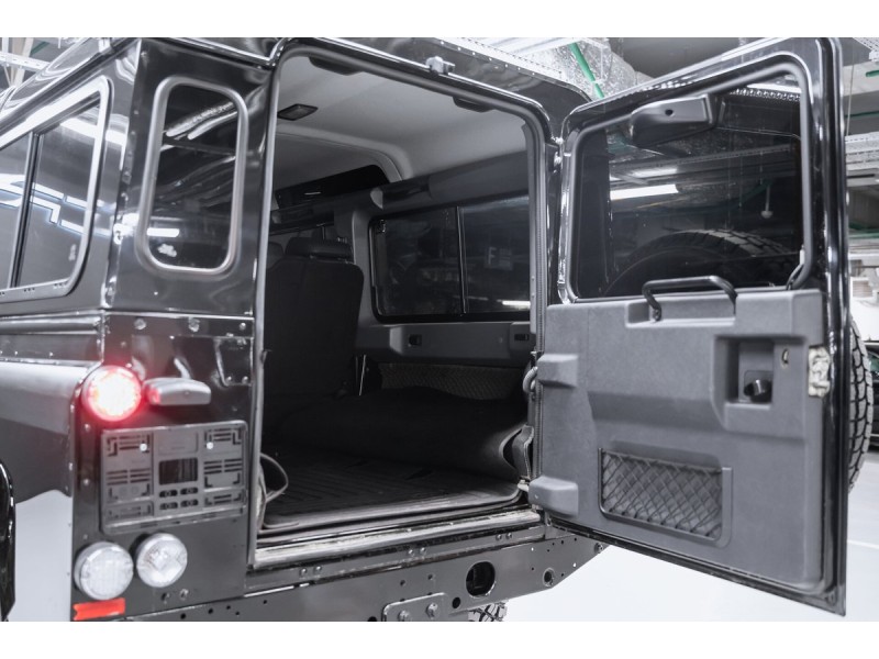 Land Rover Defender SE 2008