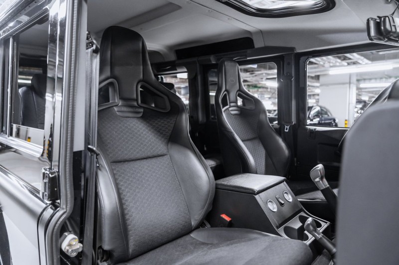 Land Rover Defender SE 2008