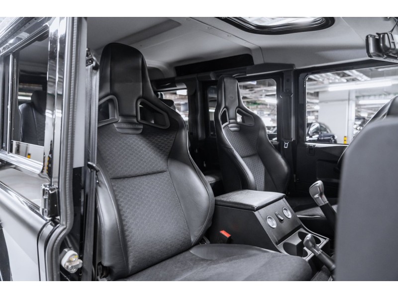 Land Rover Defender SE 2008
