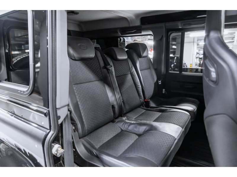 Land Rover Defender SE 2008