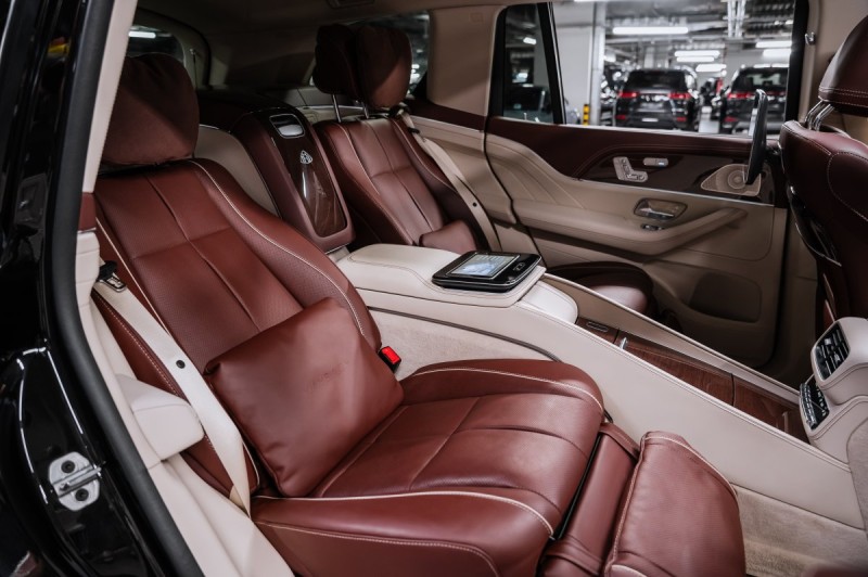 Mercedes-Benz Maybach GLS-класс 600 - 2021
